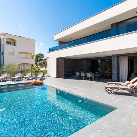 Villa Suva Punta Elite By Guide Vir