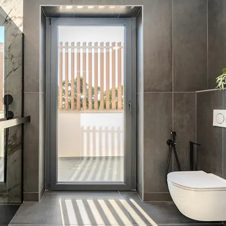 Suva Punta Elite By Guide Villa *